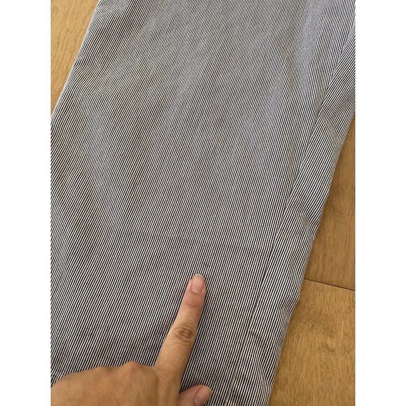 Dockers Petites Mid Rise Curvy Women's Striped Capri Pants Pockets Size 12P - Picture 6 of 6